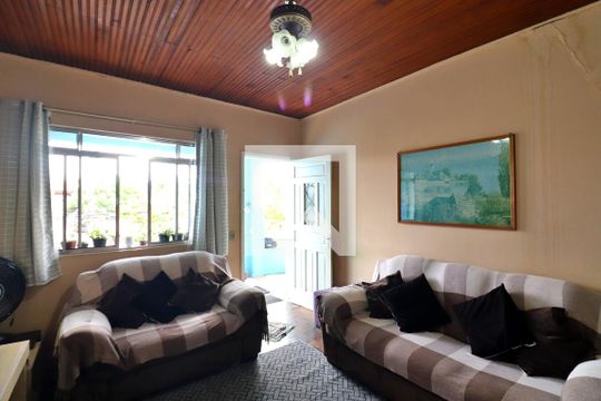Sala  de casa à venda com 3 quartos, 250m² em Jardim Calux, São Bernardo do Campo