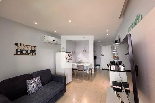 Sala de apartamento à venda com 1 quarto, 50m² em Recreio dos Bandeirantes, Rio de Janeiro