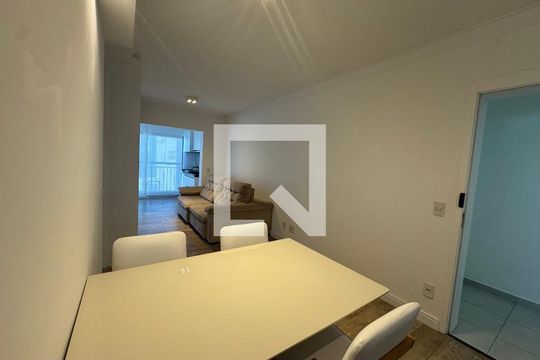 Sala de apartamento para alugar com 3 quartos, 84m² em Centro, Osasco