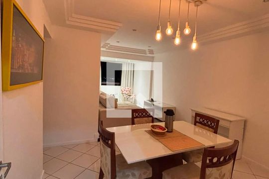 Sala de apartamento para alugar com 3 quartos, 86m² em Jardim Armação, Salvador