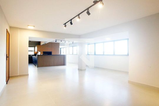 Sala de apartamento à venda com 3 quartos, 232m² em Jardim Botânico, Porto Alegre