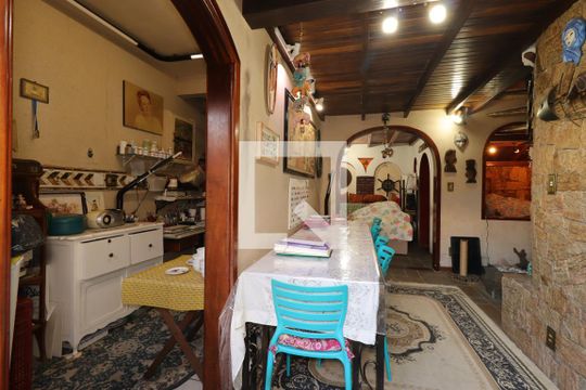 Saleta de casa à venda com 3 quartos, 300m² em Jardim Bela Vista, Santo André