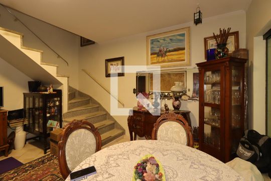 Sala de Estar de casa à venda com 3 quartos, 300m² em Jardim Bela Vista, Santo André