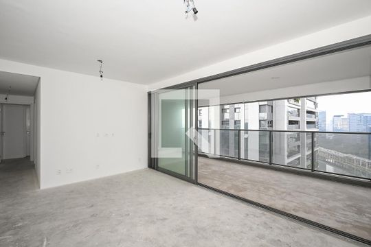 Apartamento à venda com 3 quartos, 140m² em Jardim Fonte do Morumbi, São Paulo