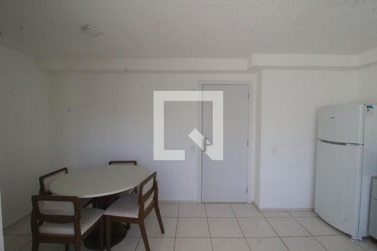 Sala de apartamento para alugar com 2 quartos, 42m² em Jardim Alvorada, Nova Iguaçu