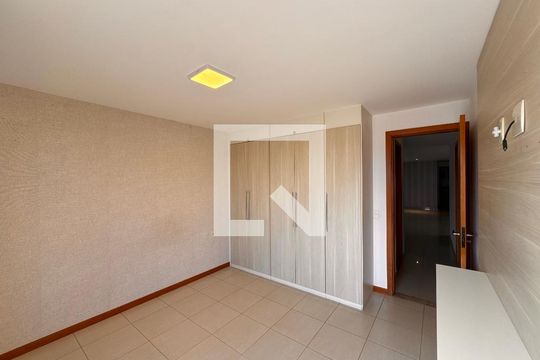 Suíte de apartamento para alugar com 3 quartos, 160m² em Recreio dos Bandeirantes, Rio de Janeiro