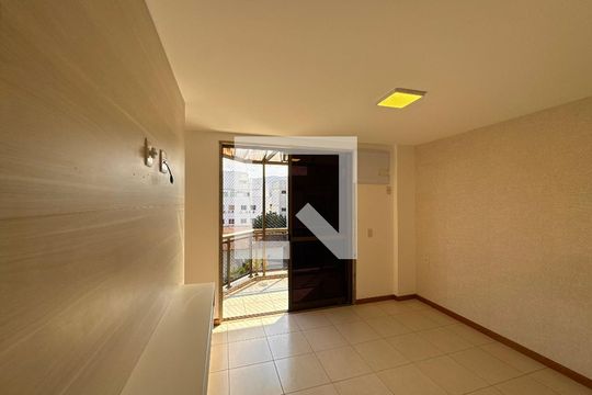 Suíte de apartamento para alugar com 3 quartos, 160m² em Recreio dos Bandeirantes, Rio de Janeiro