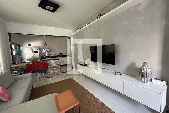 Casa de Condomínio para alugar com 3 quartos, 197m² em Praça Seca, Rio de Janeiro