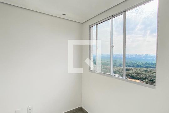 Quarto 1 de apartamento para alugar com 2 quartos, 33m² em Vila Silvia, São Paulo