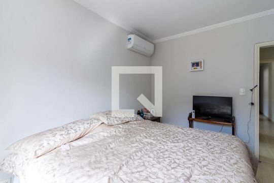 Suíte de casa para alugar com 3 quartos, 158m² em Vila Isolina Mazzei, São Paulo