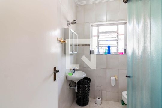 Banheiro da Suíte de casa para alugar com 3 quartos, 158m² em Vila Isolina Mazzei, São Paulo