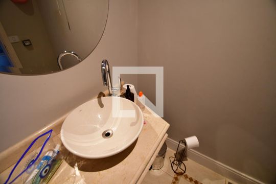 Lavabo de casa de condomínio para alugar com 4 quartos, 280m² em Cidade Universitária, Campinas