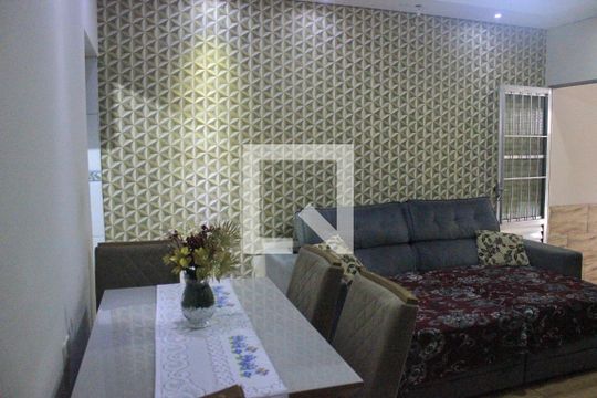 Sala de casa à venda com 2 quartos, 215m² em Taboão, Guarulhos