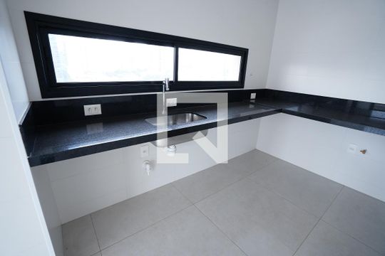 Apartamento à venda com 3 quartos, 130m² em Setor Bueno, Goiânia