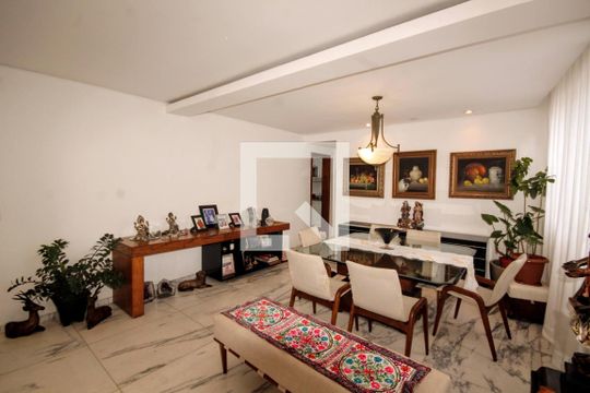 Apartamento à venda com 4 quartos, 112m² em Sion, Belo Horizonte