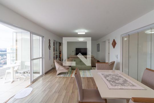 Sala 2 de apartamento à venda com 3 quartos, 275m² em Jardim das Vertentes, São Paulo