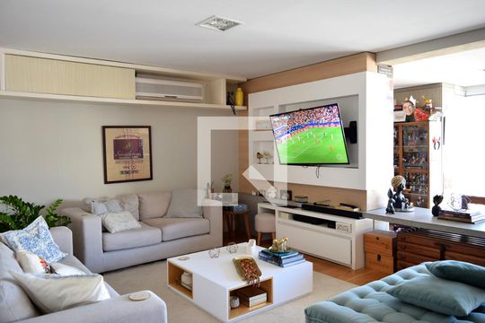 Sala de estar de apartamento para alugar com 3 quartos, 181m² em Pinheiros, São Paulo