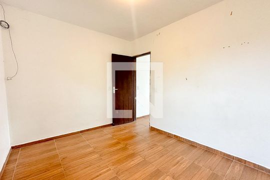 Quarto de kitnet/studio para alugar com 1 quarto, 35m² em São João do Rio Vermelho, Florianópolis