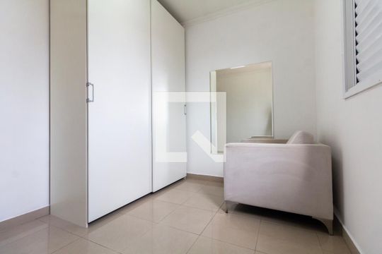 Quarto 1 de apartamento para alugar com 2 quartos, 54m² em Vila Santa Isabel, São Paulo