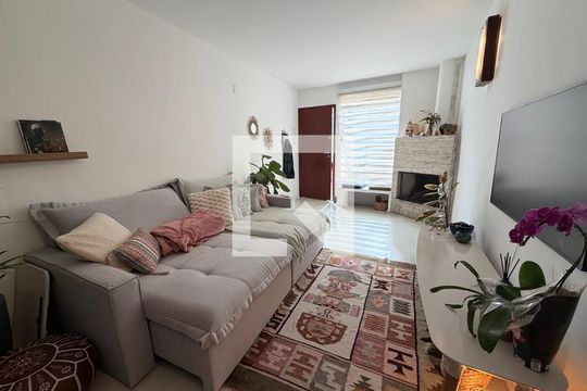 Sala de casa de condomínio à venda com 1 quarto, 120m² em Jardim das Acacias, São Paulo