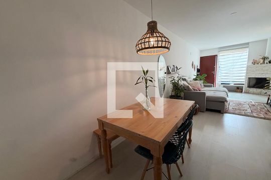 Sala de casa de condomínio à venda com 1 quarto, 120m² em Jardim das Acacias, São Paulo