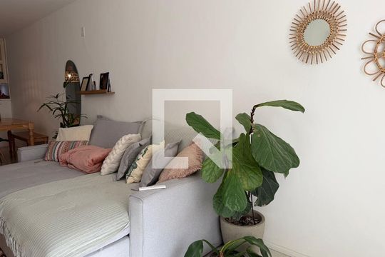 Sala de casa de condomínio à venda com 1 quarto, 120m² em Jardim das Acacias, São Paulo