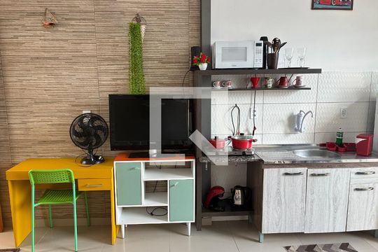Cozinha de apartamento para alugar com 1 quarto, 22m² em Barreiros, São José