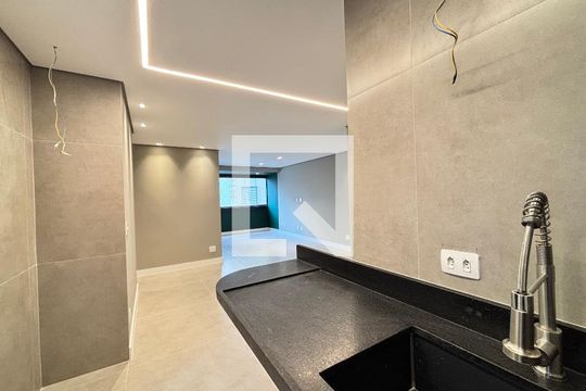 Cozinha de apartamento à venda com 3 quartos, 77m² em Vila Nova Conceição, São Paulo