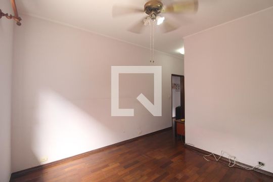 Suíte de casa para alugar com 3 quartos, 157m² em Planalto Paulista, São Paulo