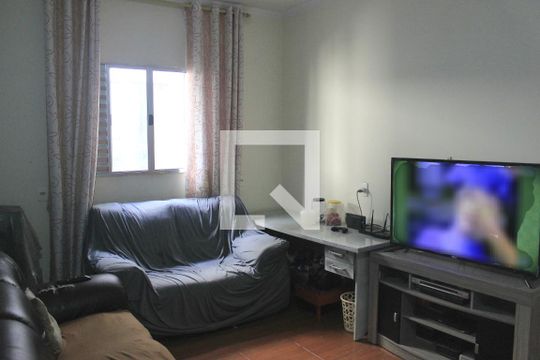 Sala 01 de casa à venda com 4 quartos, 150m² em Jardim Jovaia, Guarulhos