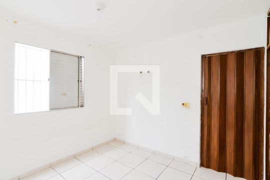 Quarto 1 de apartamento à venda com 2 quartos, 55m² em Jardim Cocaia, Guarulhos