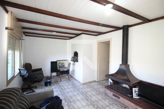 Sala de casa à venda com 4 quartos, 200m² em Rubem Berta, Porto Alegre