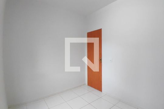 Quarto 2 de apartamento para alugar com 3 quartos, 75m² em Jardim Patricia, Uberlândia