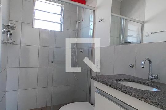 Cozinha de casa de condomínio para alugar com 3 quartos, 95m² em Gávea, Uberlândia