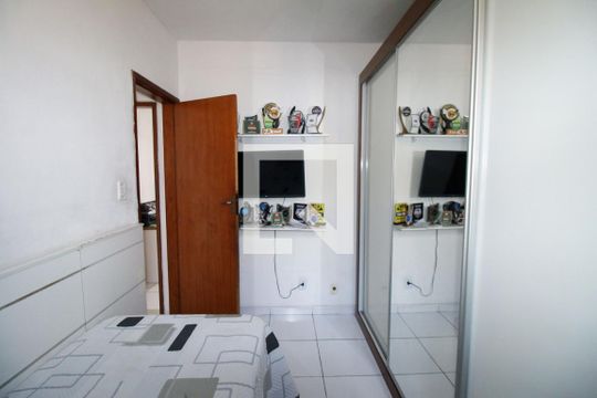 Quarto 2 de apartamento à venda com 2 quartos, 50m² em Parada de Lucas, Rio de Janeiro