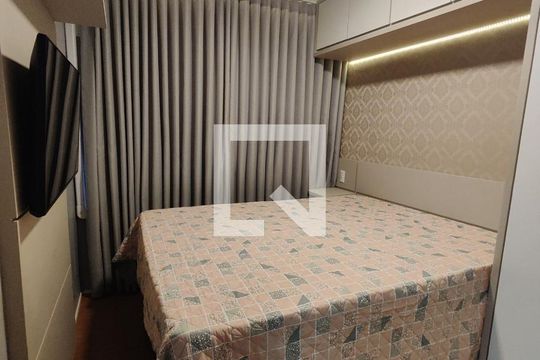 Quarto de apartamento à venda com 2 quartos, 50m² em Setor Faicalville, Goiânia