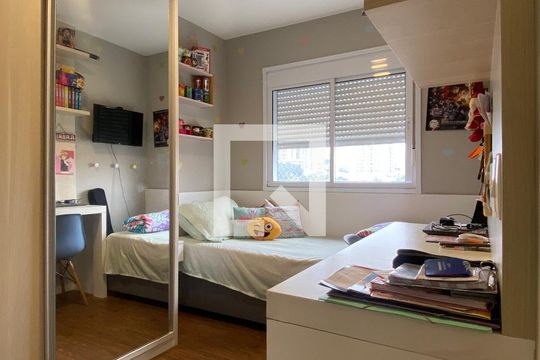 Quarto 1 de apartamento para alugar com 2 quartos, 64m² em Vila Osasco, Osasco