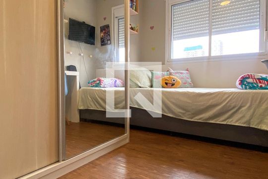 Quarto 1 de apartamento para alugar com 2 quartos, 64m² em Vila Osasco, Osasco