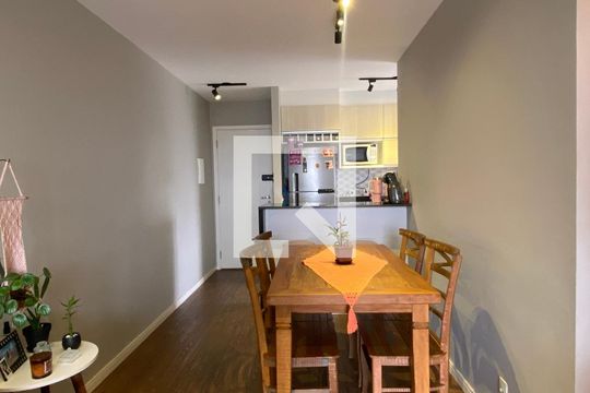 Sala de apartamento para alugar com 2 quartos, 64m² em Vila Osasco, Osasco