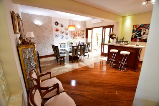 Sala de casa à venda com 4 quartos, 310m² em Jardim Chapadão, Campinas
