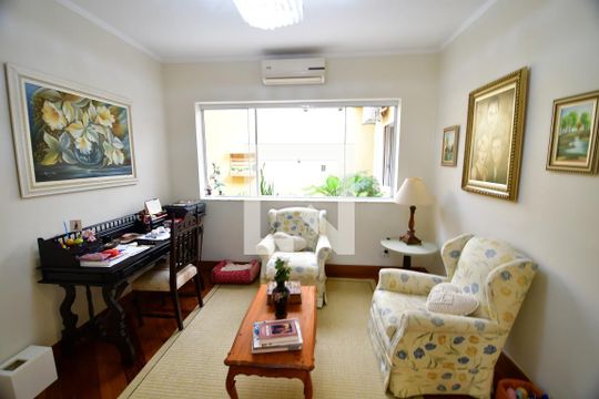 Sala de casa à venda com 4 quartos, 310m² em Jardim Chapadão, Campinas