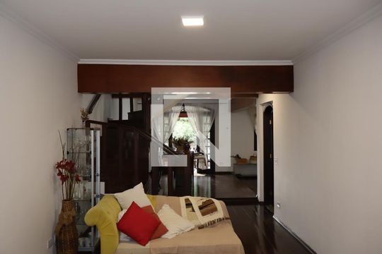 Sala de casa para alugar com 4 quartos, 440m² em Vila Lucia, São Paulo