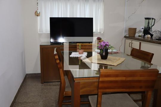 Sala de Jantar de casa para alugar com 4 quartos, 440m² em Vila Lucia, São Paulo