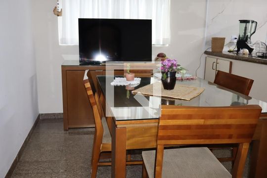 Sala de Jantar de casa para alugar com 4 quartos, 440m² em Vila Lucia, São Paulo
