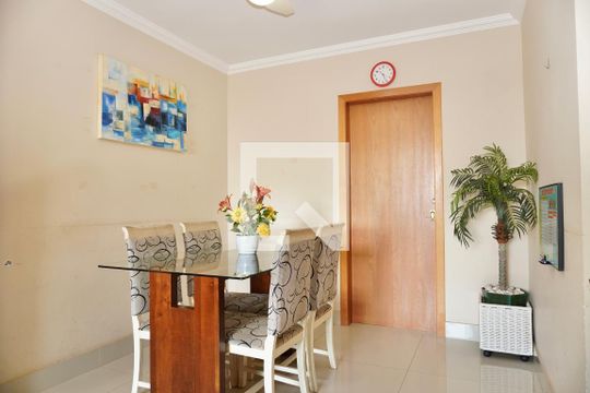 Sala  de apartamento à venda com 3 quartos, 102m² em Esplanada, Belo Horizonte