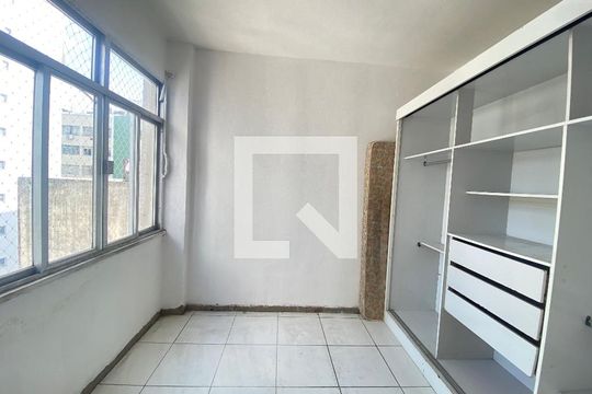 Quarto 1 de apartamento para alugar com 2 quartos, 60m² em Méier, Rio de Janeiro