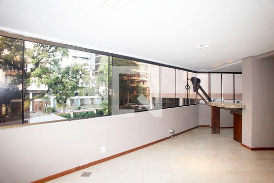 Sala 2 de apartamento para alugar com 3 quartos, 158m² em Auxiliadora, Porto Alegre