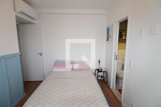 Suíte de apartamento para alugar com 2 quartos, 65m² em Parque Industrial, São José dos Campos