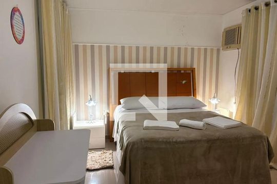 Quarto 2 de casa para alugar com 4 quartos, 200m² em Agronômica, Florianópolis