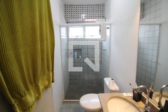 Banheiro da Suíte 1 de casa à venda com 3 quartos, 200m² em Cidade São Francisco, São Paulo